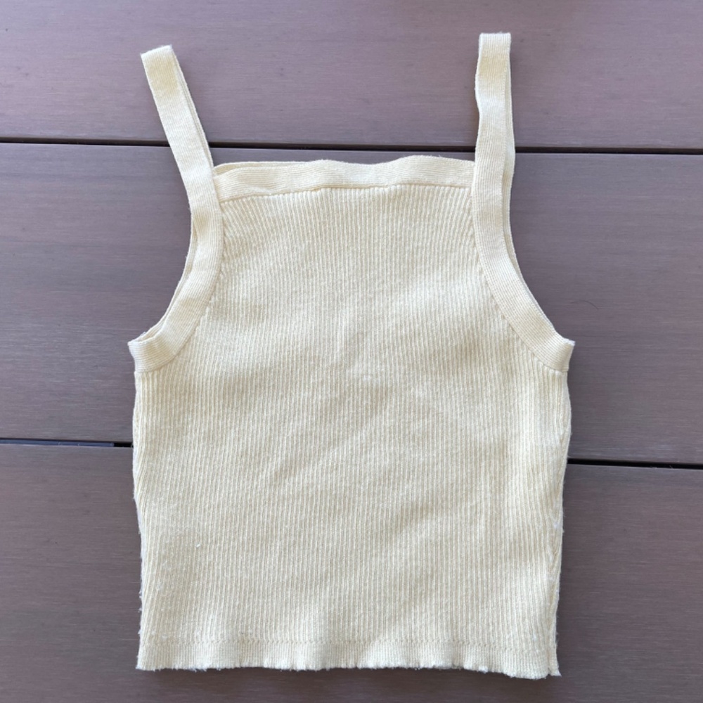 Yellow Top - Picture 2 of 3